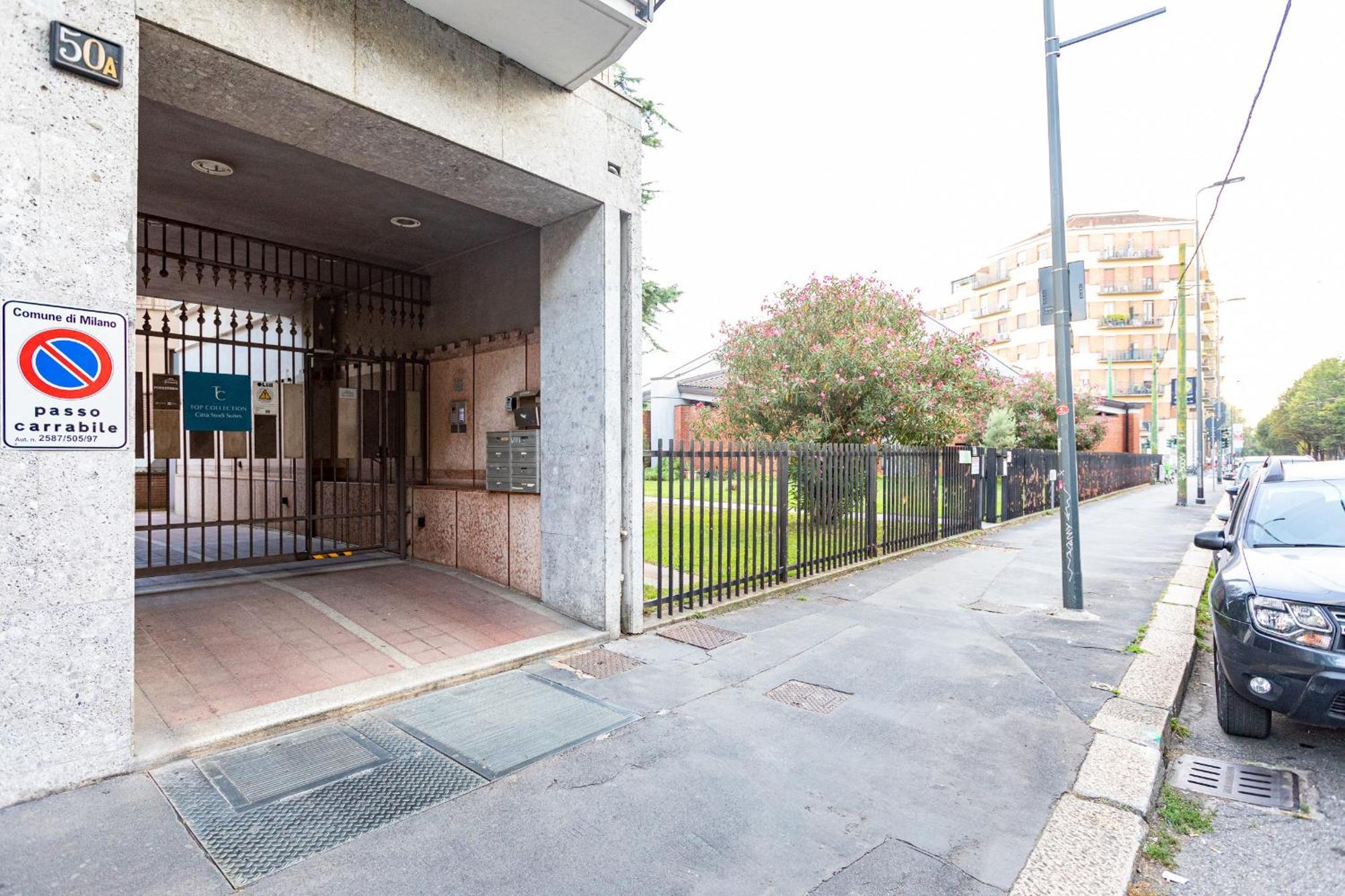 Citta Studi Suites - Top Collection Milan Bagian luar foto